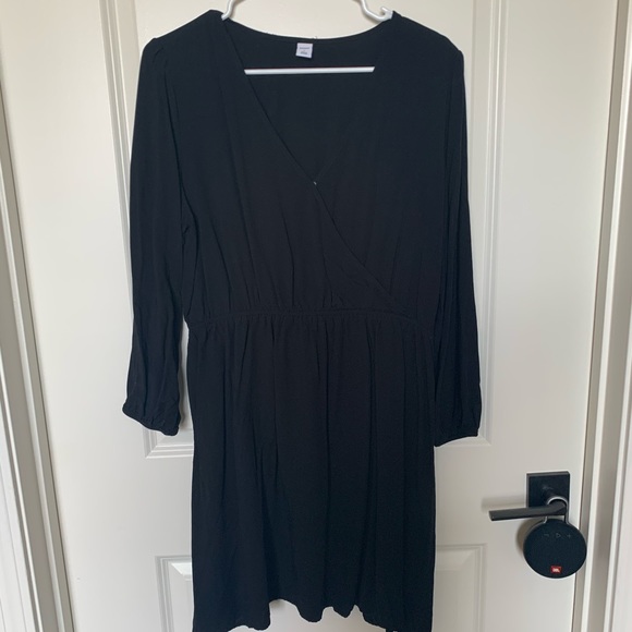 Black old navy long sleeve dress - Picture 1 of 4